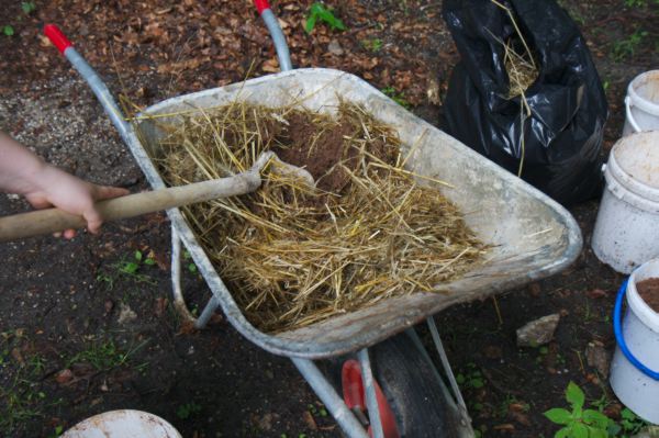 Baumaterial anmischen